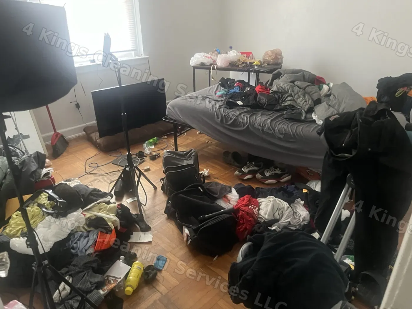 Bedroom before cleaning